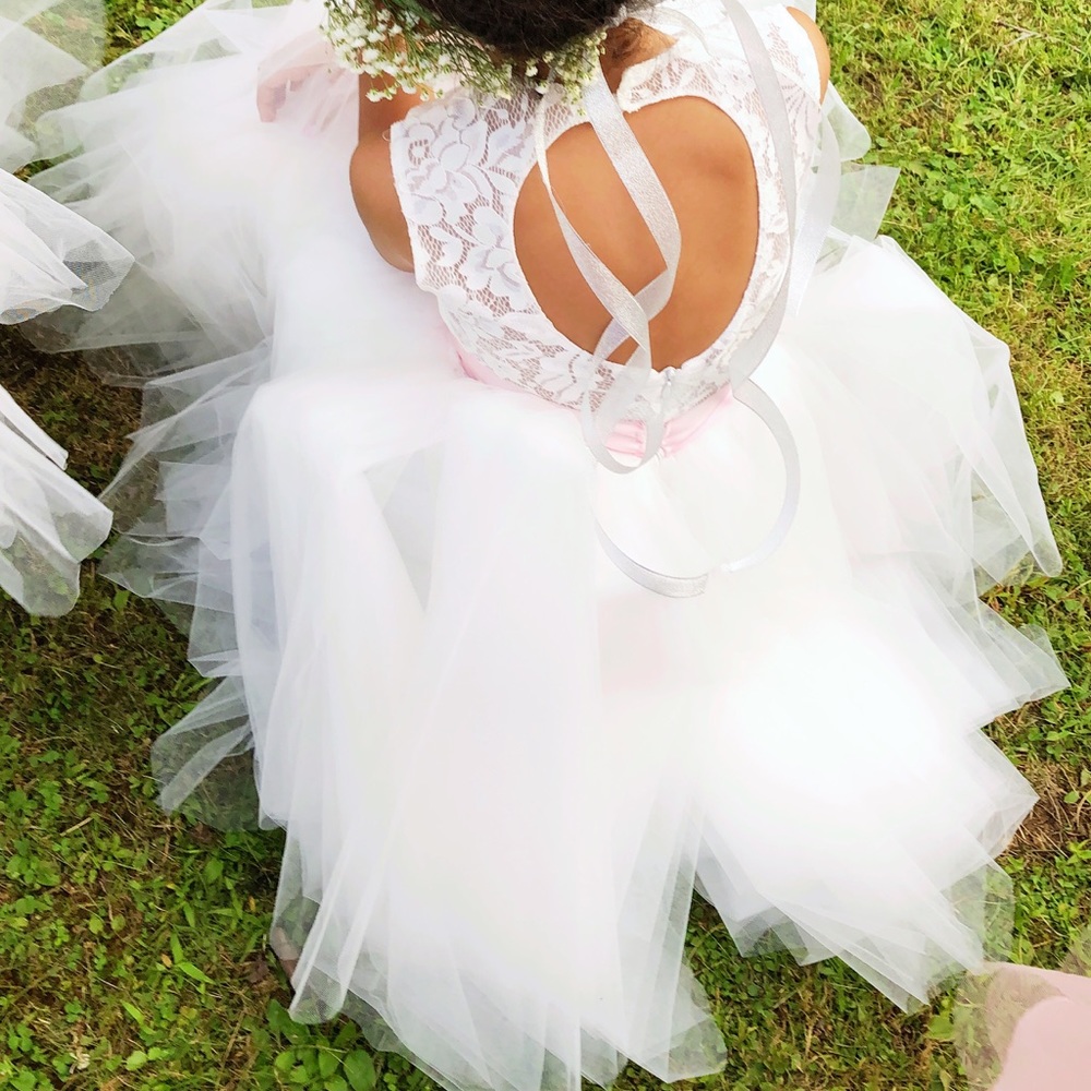 Flower girl dress worn once - Picture 3 of 8